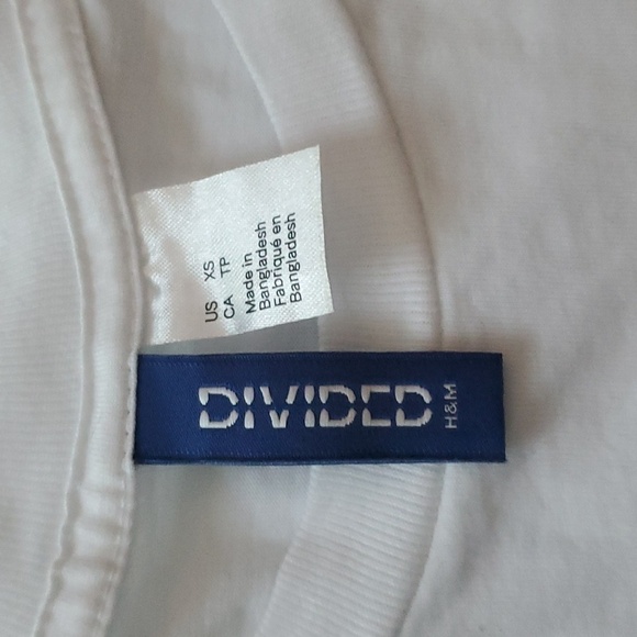 H&M "From the Rooftop" White Graphic T-Shirt - Picture 5 of 9